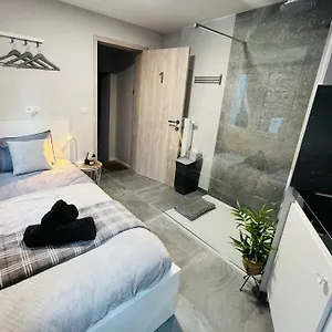 https://apt-mini-studio-une-personne.brusselshotelsbook.com